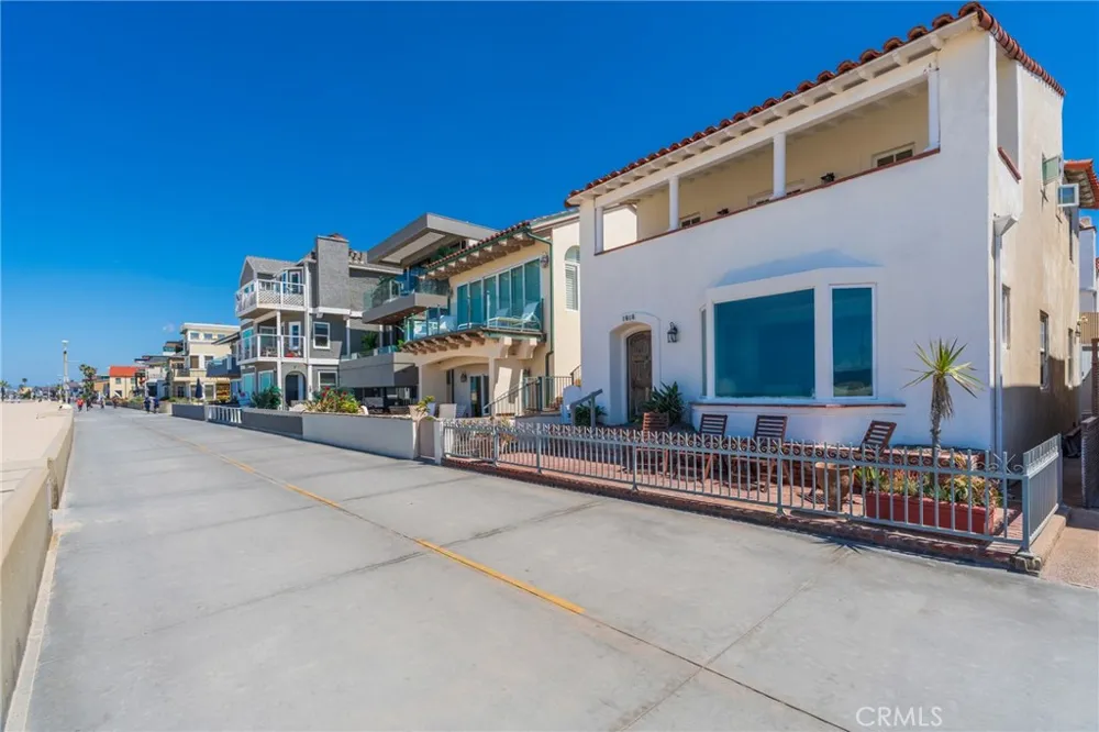 1818 The Strand #1 Hermosa Beach, CA 90254