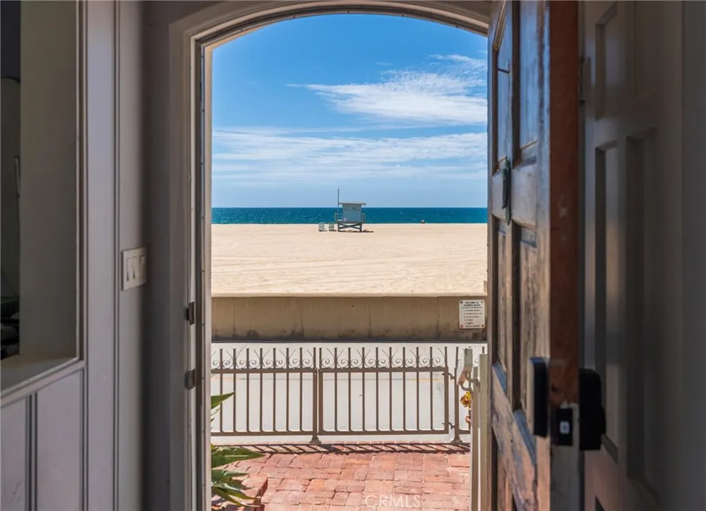 1818 The Strand #1 Hermosa Beach, CA 90254