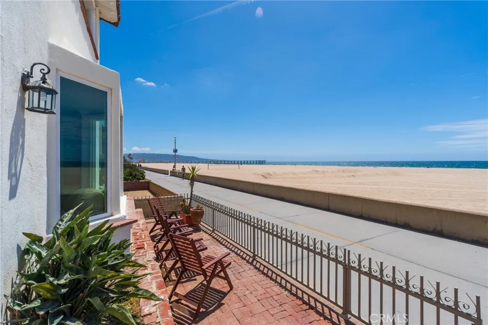 1818 The Strand #1 Hermosa Beach, CA 90254
