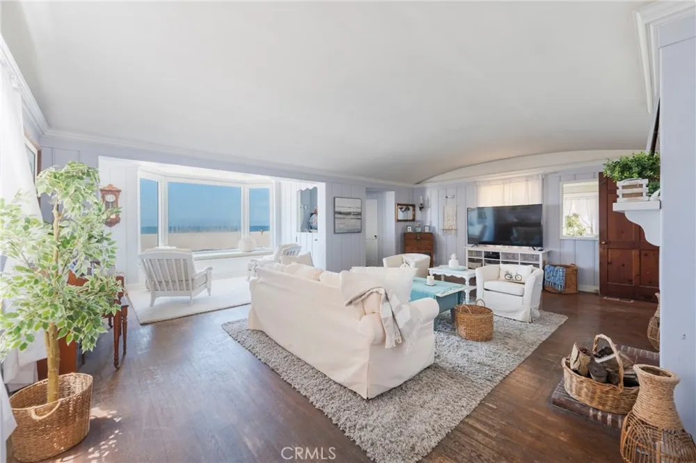 1818 The Strand #1 Hermosa Beach, CA 90254