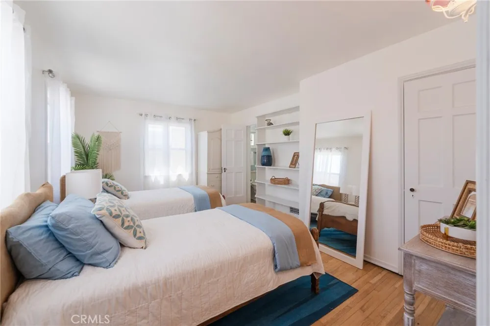 1818 The Strand #1 Hermosa Beach, CA 90254
