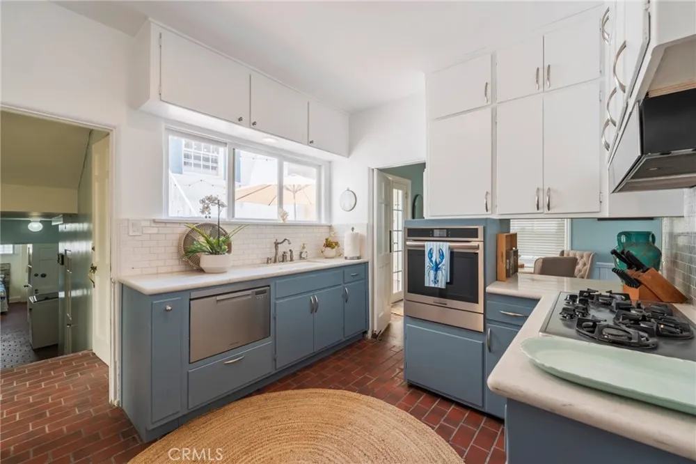 1818 The Strand #1 Hermosa Beach, CA 90254