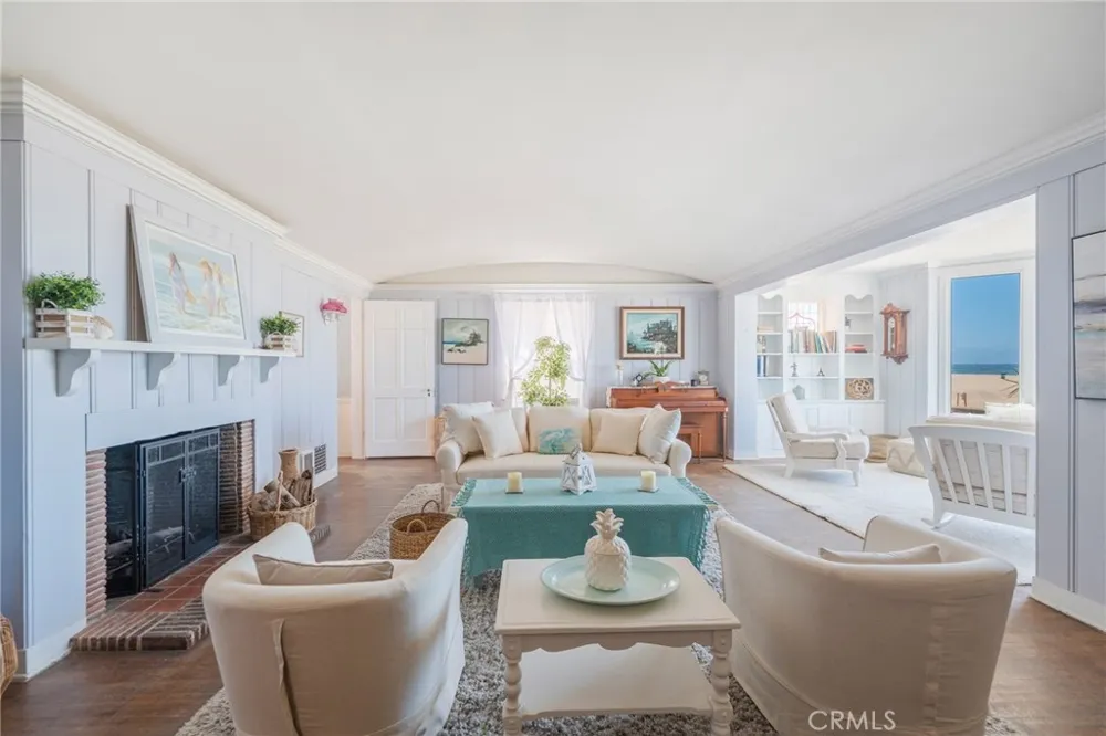 1818 The Strand #1 Hermosa Beach, CA 90254