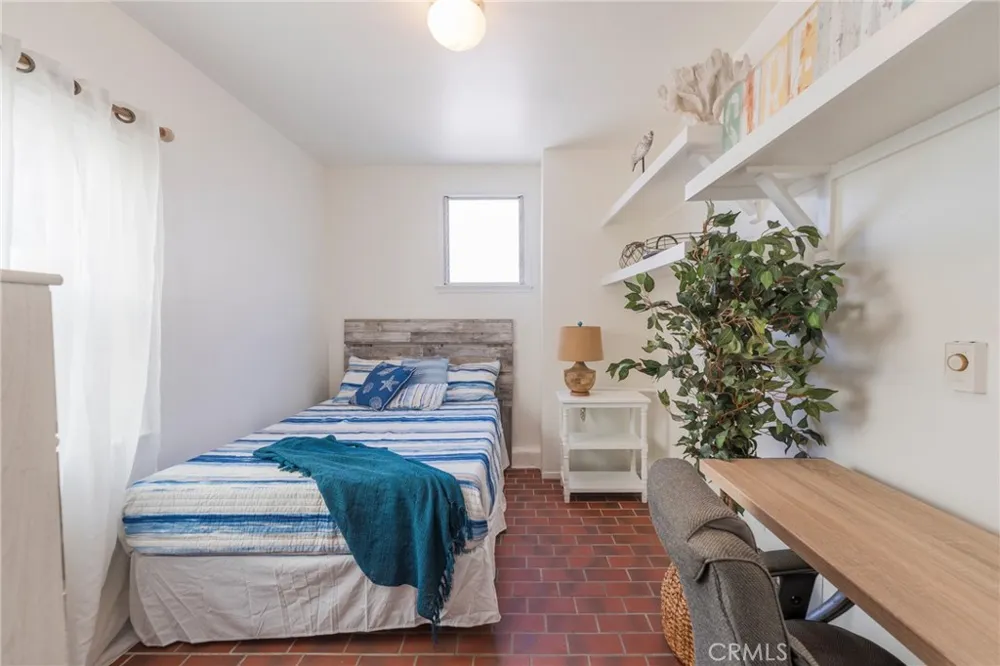 1818 The Strand #1 Hermosa Beach, CA 90254