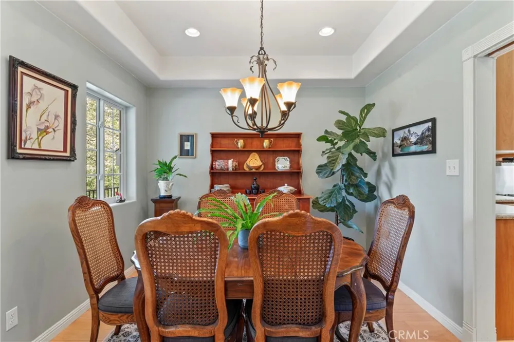 197 Massive Road Lake Arrowhead, CA 92317