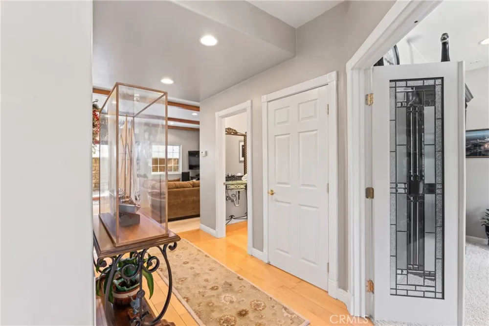 197 Massive Road Lake Arrowhead, CA 92317