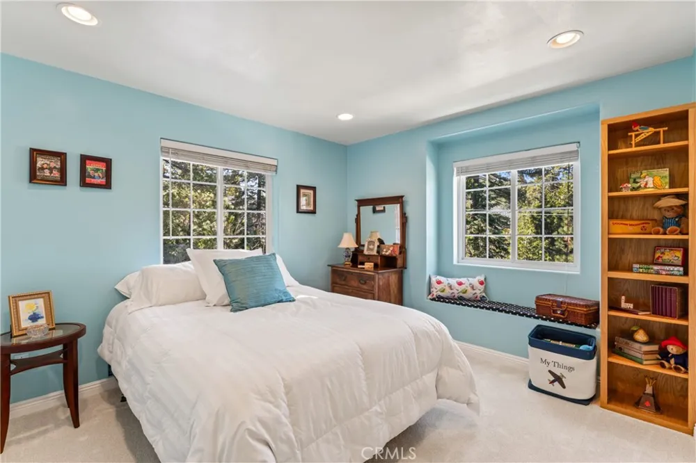 197 Massive Road Lake Arrowhead, CA 92317