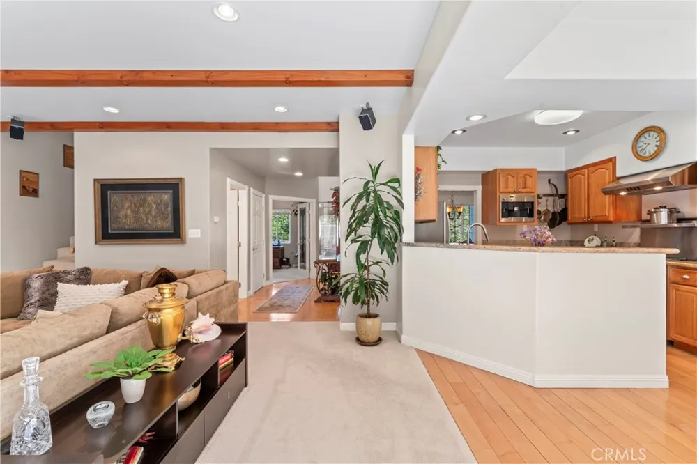 197 Massive Road Lake Arrowhead, CA 92317