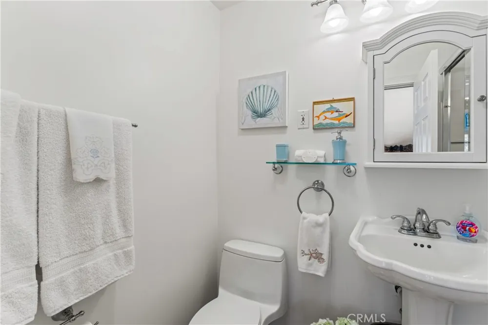 197 Massive Road Lake Arrowhead, CA 92317