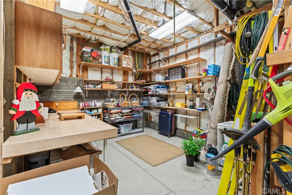 197 Massive Road Lake Arrowhead, CA 92317