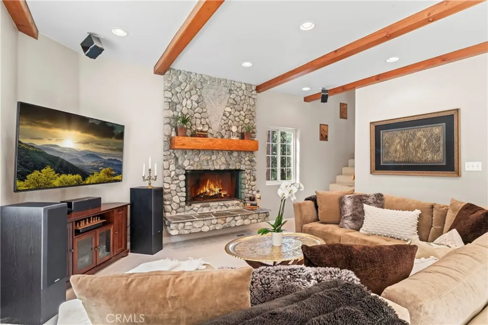 197 Massive Road Lake Arrowhead, CA 92317