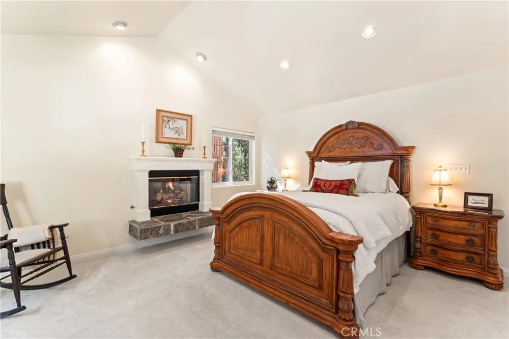 197 Massive Road Lake Arrowhead, CA 92317