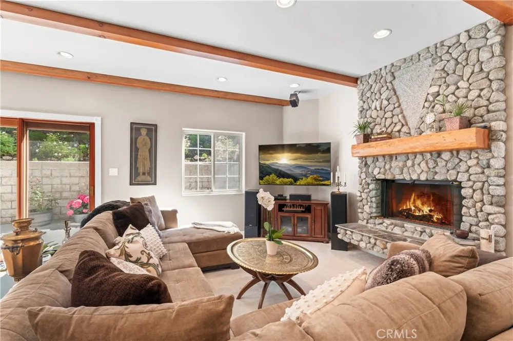 197 Massive Road Lake Arrowhead, CA 92317