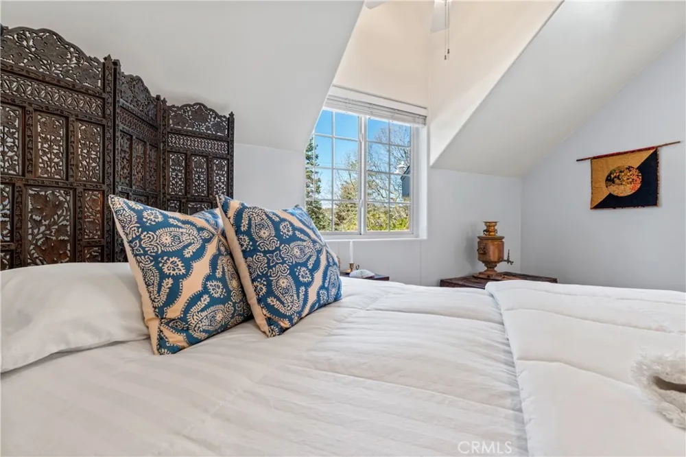 197 Massive Road Lake Arrowhead, CA 92317