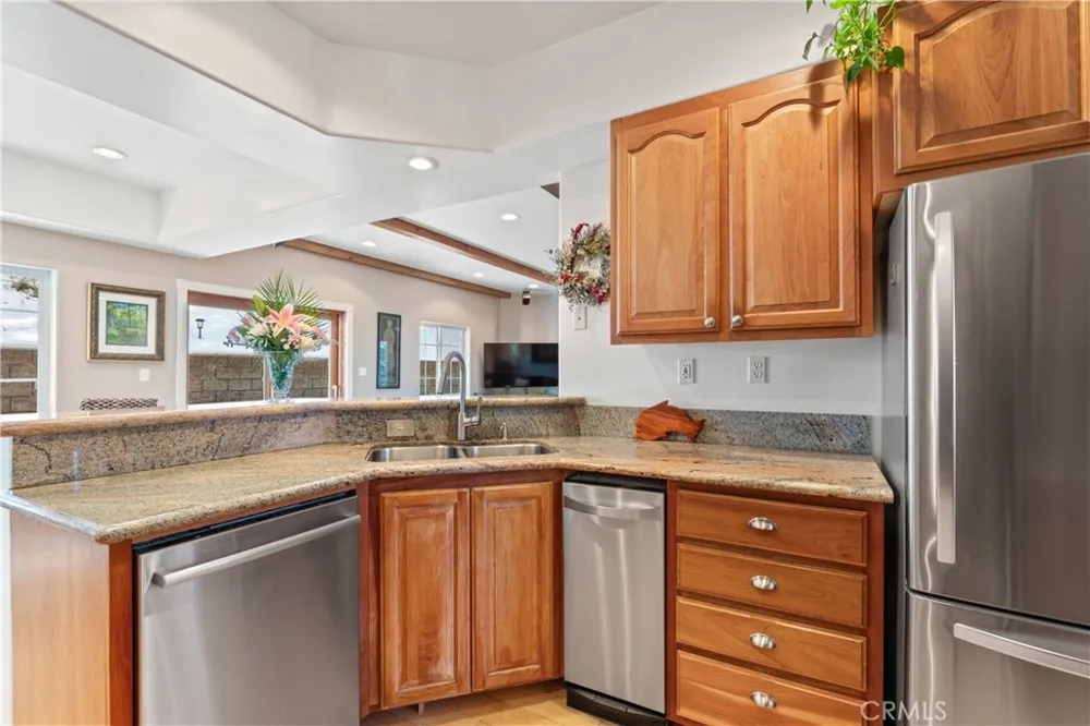 197 Massive Road Lake Arrowhead, CA 92317