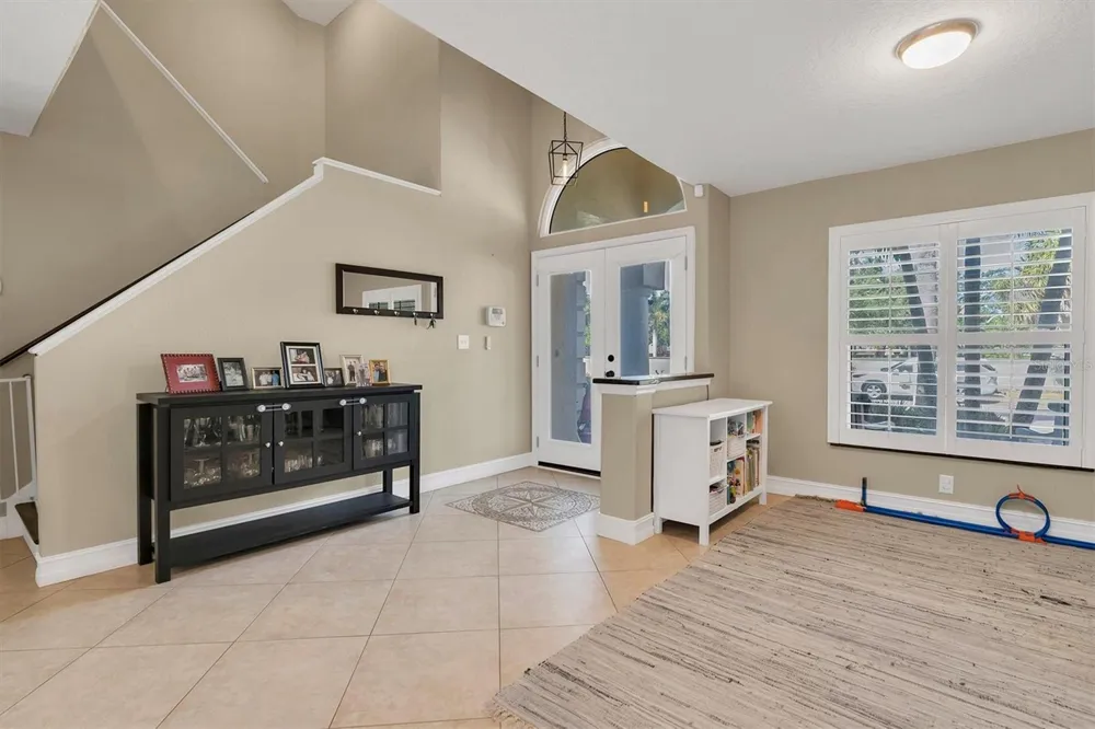 906 LANDMARK CIRCLE S Tierra Verde, FL 33715