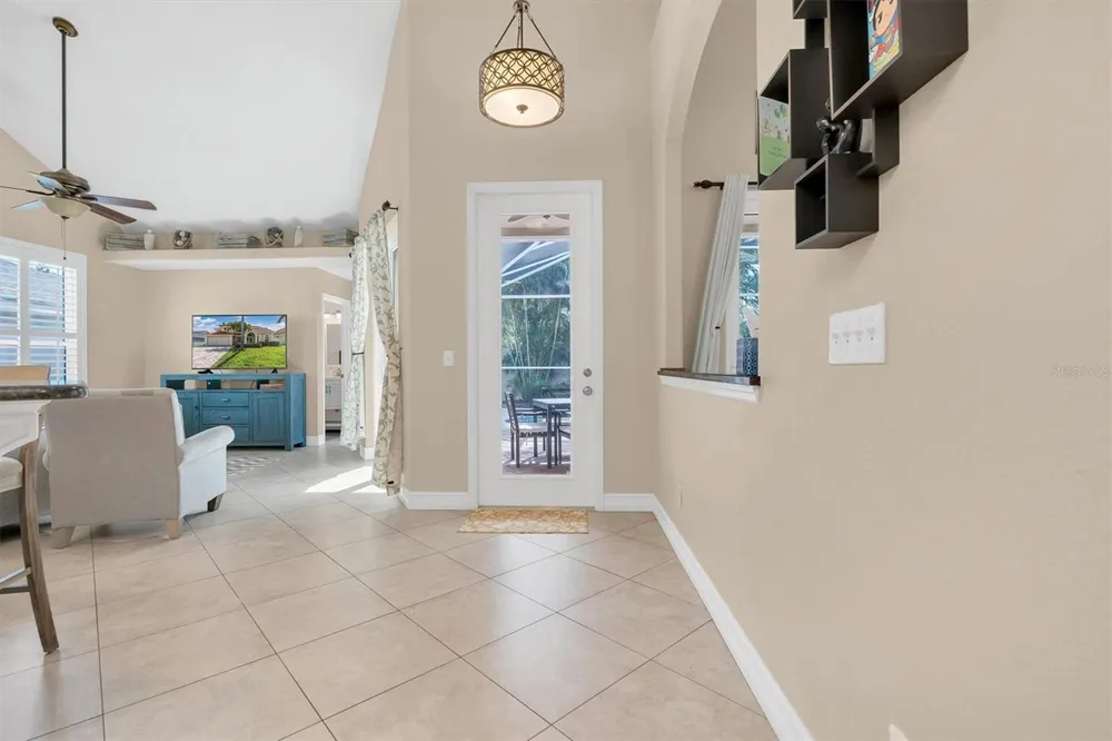 906 LANDMARK CIRCLE S Tierra Verde, FL 33715