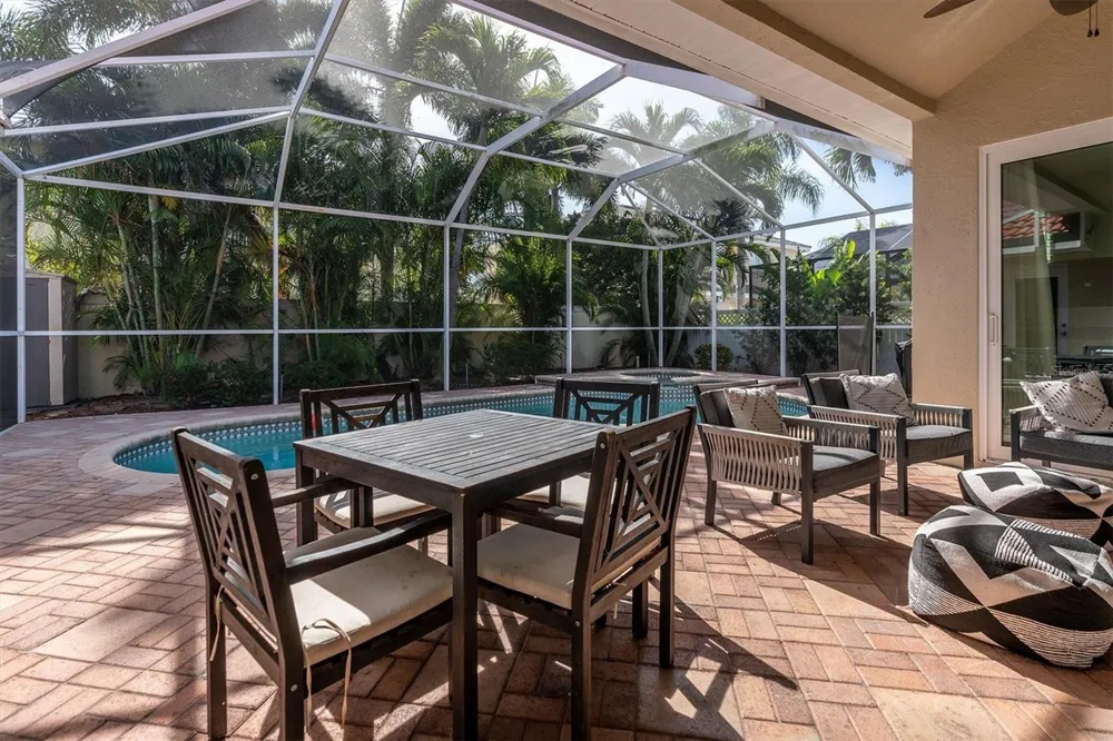 906 LANDMARK CIRCLE S Tierra Verde, FL 33715