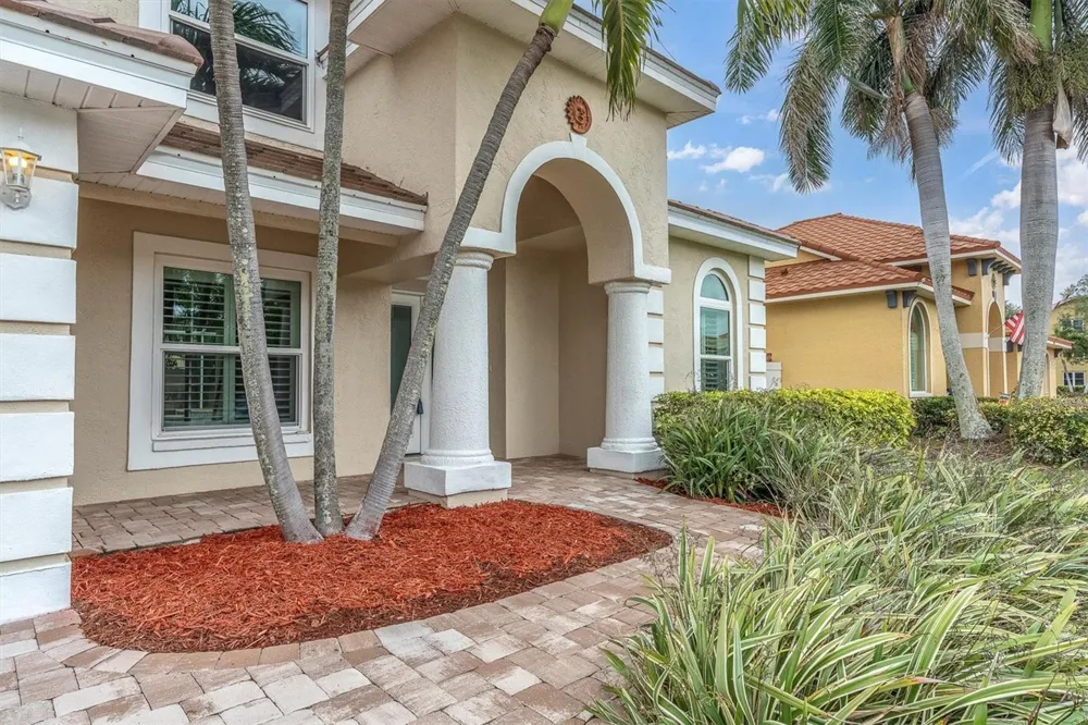906 LANDMARK CIRCLE S Tierra Verde, FL 33715