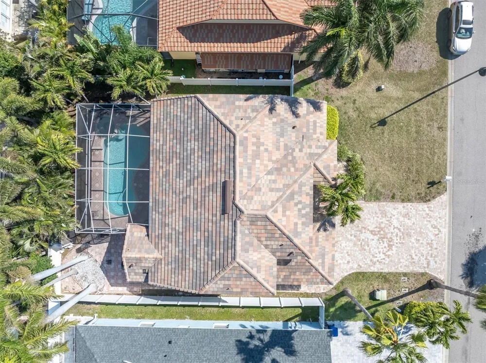 906 LANDMARK CIRCLE S Tierra Verde, FL 33715