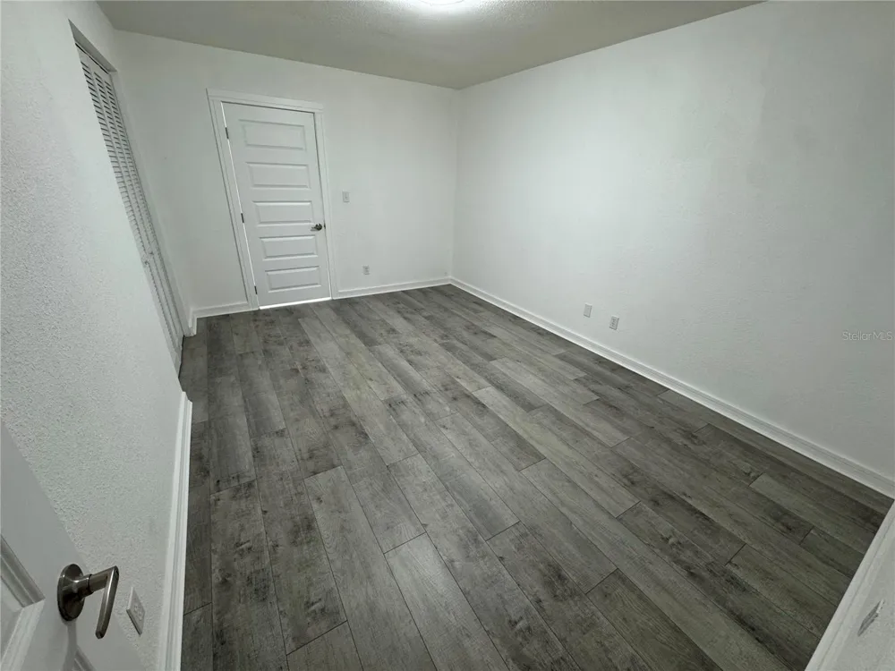 5720 13TH AVENUE #106B St Petersburg, FL 33710