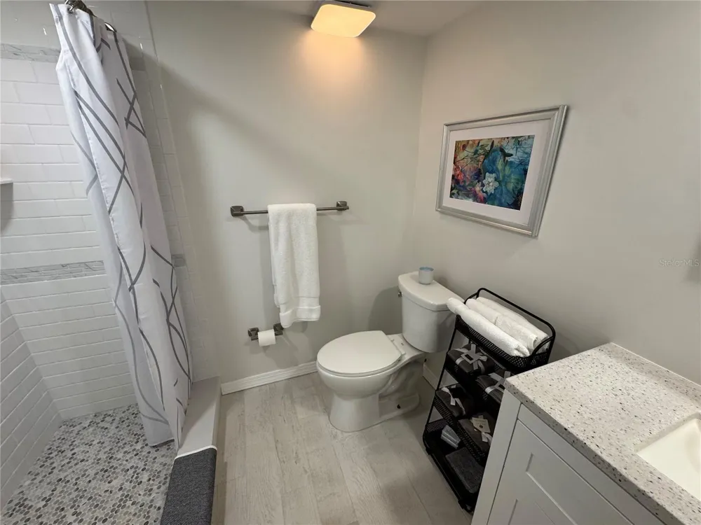 5720 13TH AVENUE #106B St Petersburg, FL 33710