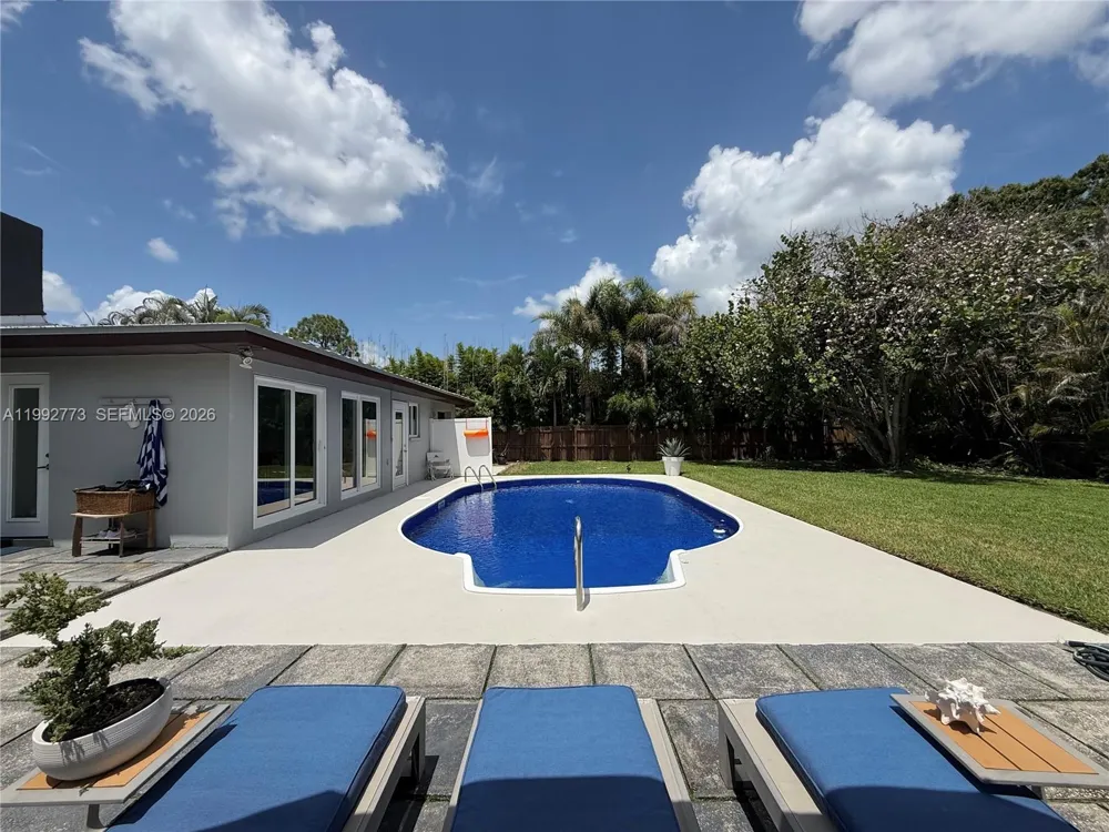 2497 NW South Manor Ave Stuart, FL 34994