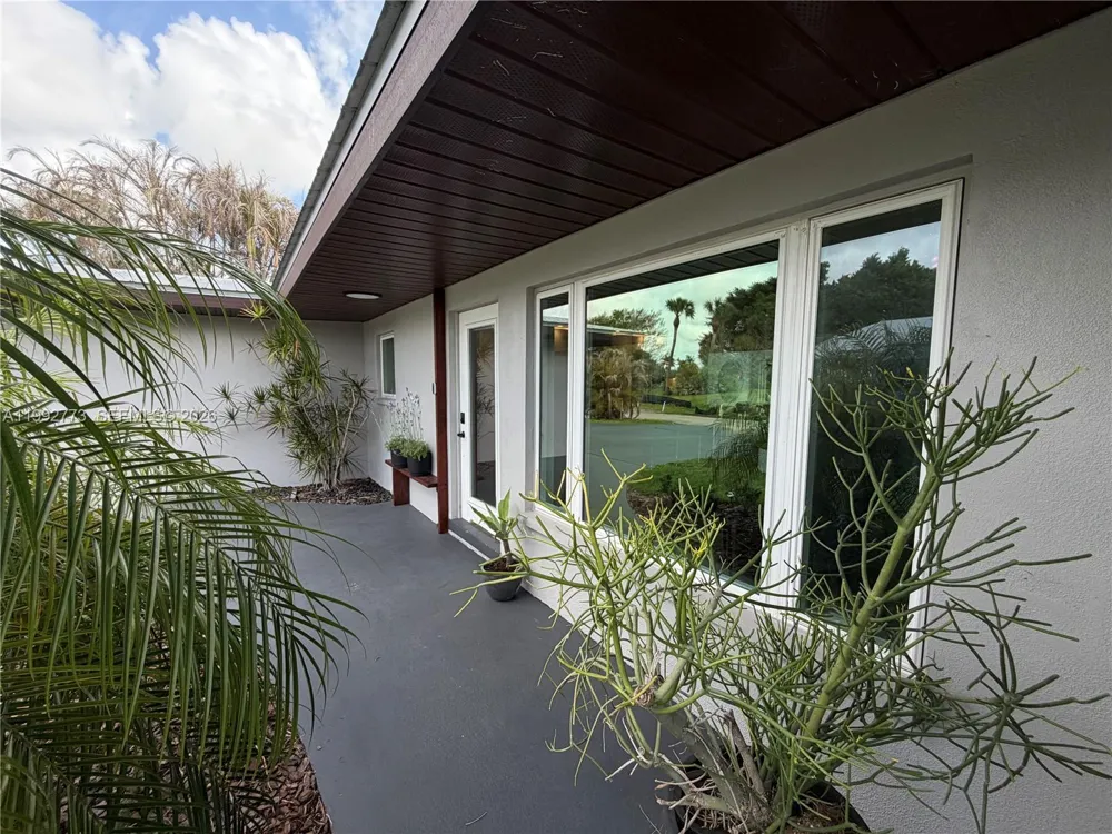 2497 NW South Manor Ave Stuart, FL 34994