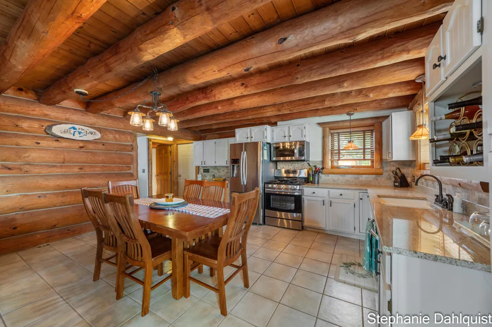 1601 Westwind Court Laketon Township, MI 49445