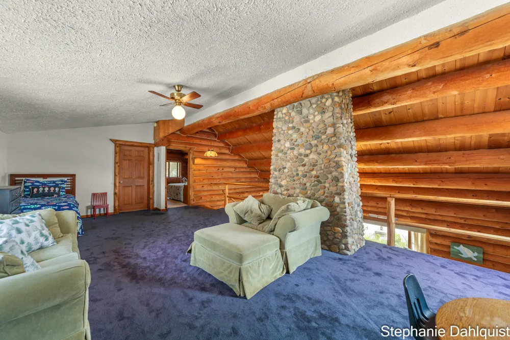 1601 Westwind Court Laketon Township, MI 49445