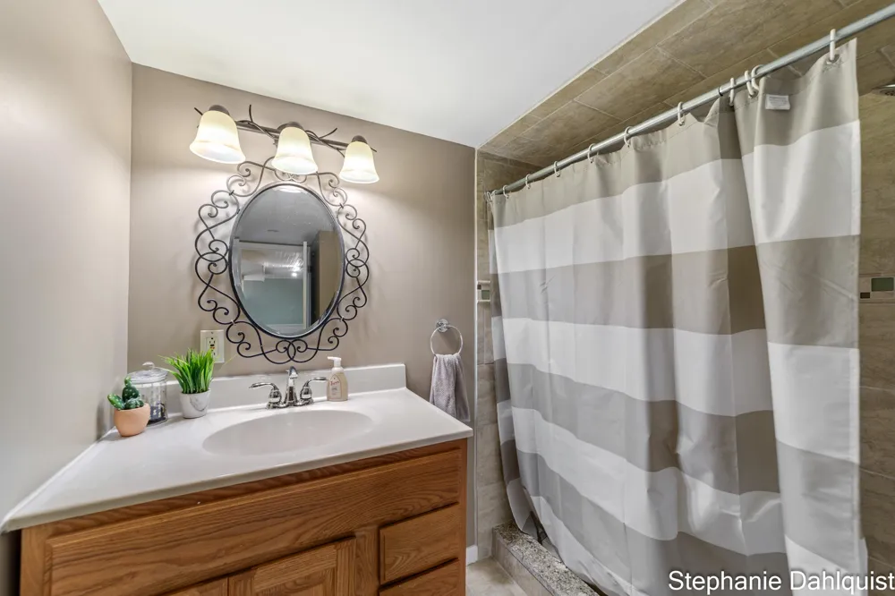1601 Westwind Court Laketon Township, MI 49445