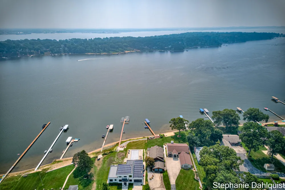 1601 Westwind Court Laketon Township, MI 49445