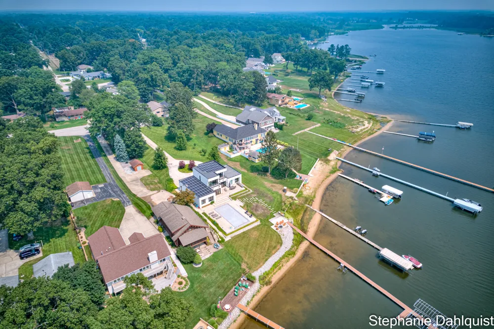 1601 Westwind Court Laketon Township, MI 49445