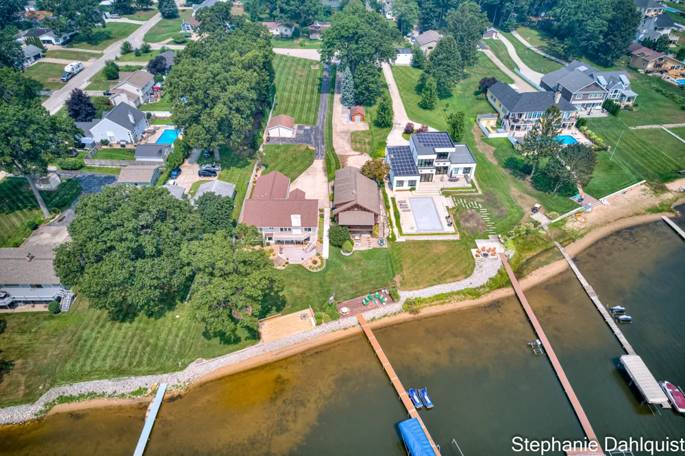1601 Westwind Court Laketon Township, MI 49445