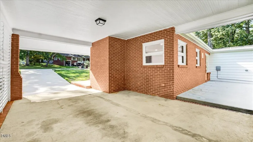 102 Forest Road Oxford, NC 27565