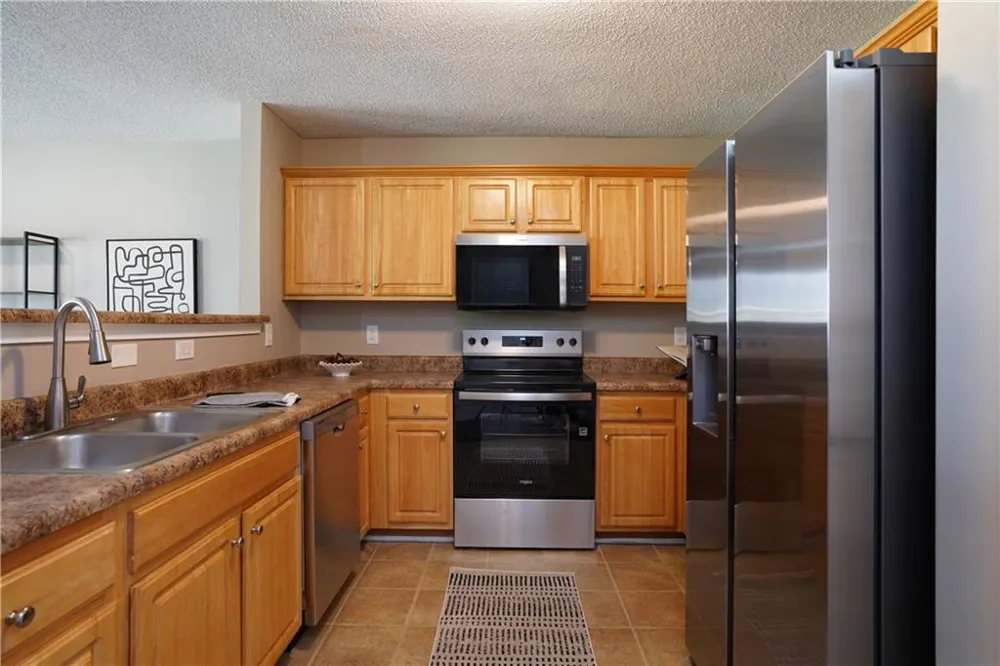 5338 Creekview Lane Morrow, GA 30260