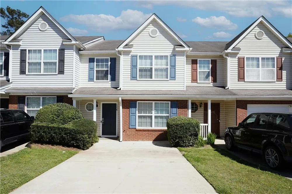5338 Creekview Lane Morrow, GA 30260