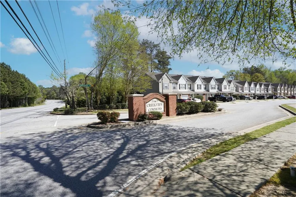 5338 Creekview Lane Morrow, GA 30260