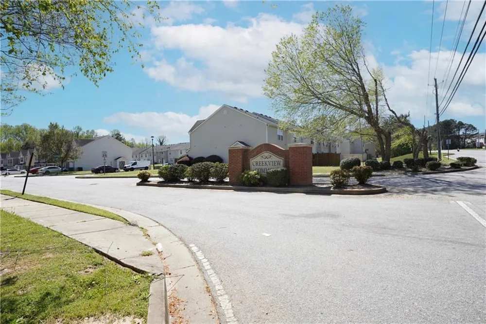 5338 Creekview Lane Morrow, GA 30260