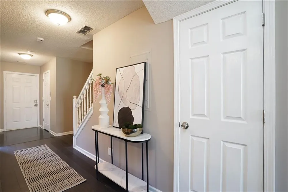 5338 Creekview Lane Morrow, GA 30260