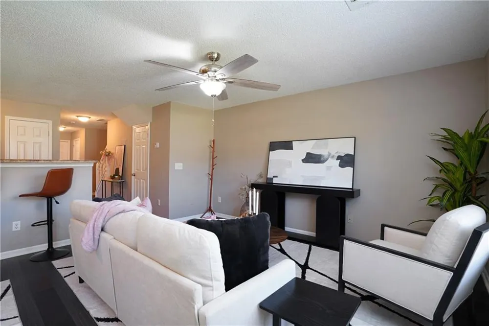 5338 Creekview Lane Morrow, GA 30260