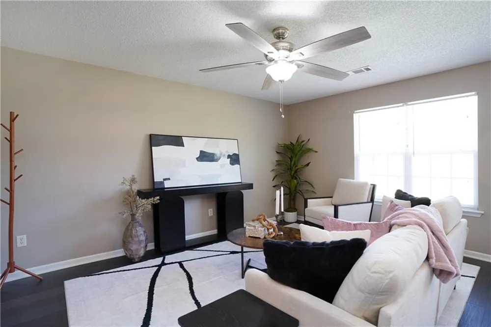 5338 Creekview Lane Morrow, GA 30260