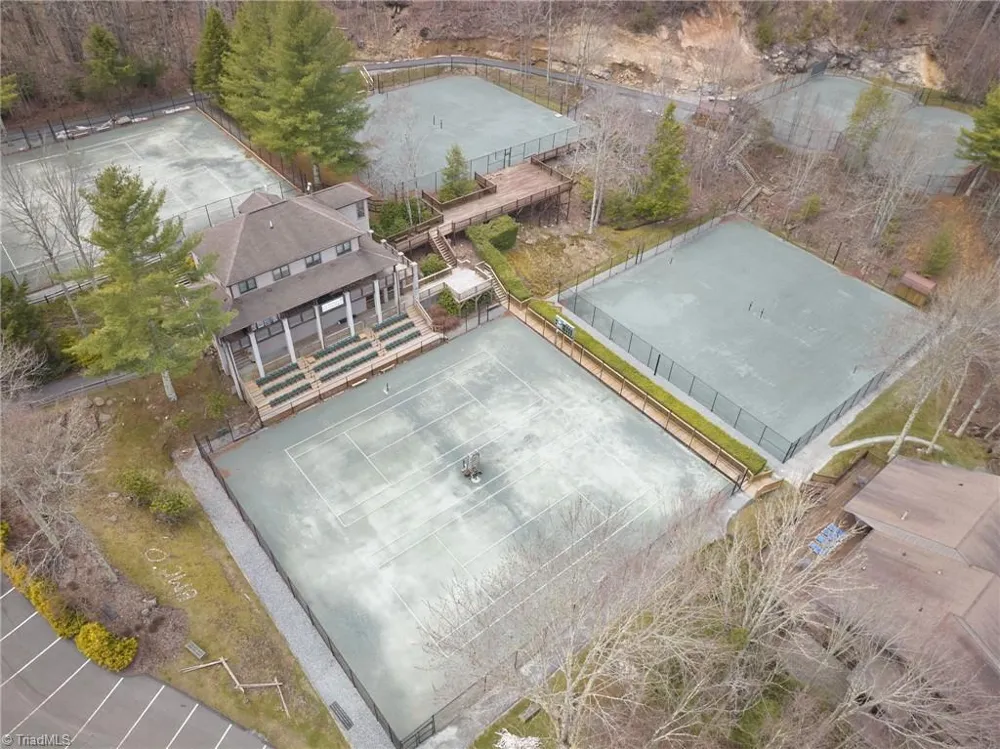 101 Foxgrape Hollow Road Beech Mountain, NC 28604