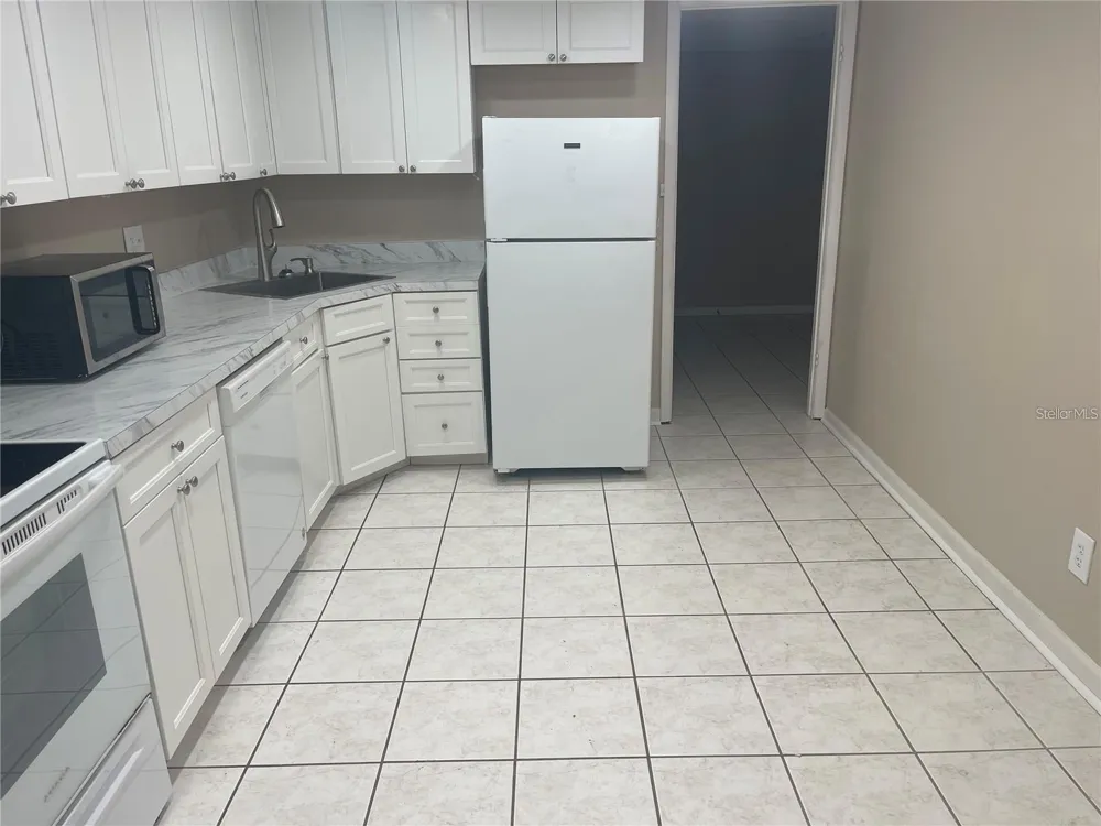 851 BAYWAY BOULEVARD #103 Clearwater Beach, FL 33767