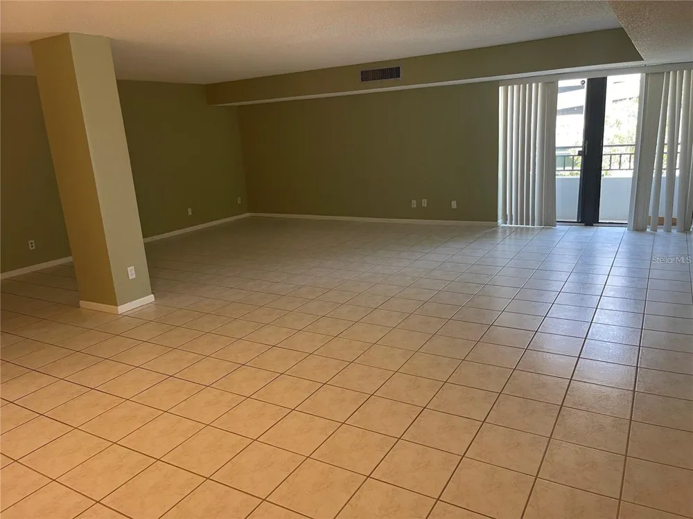 851 BAYWAY BOULEVARD #103 Clearwater Beach, FL 33767