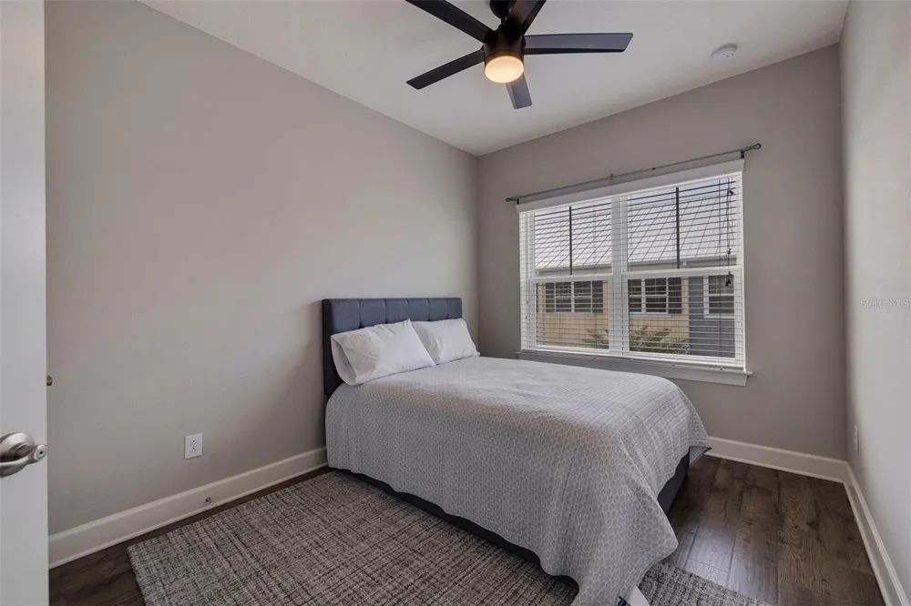 6064 MOORINGS DRIVE S St Petersburg, FL 33712