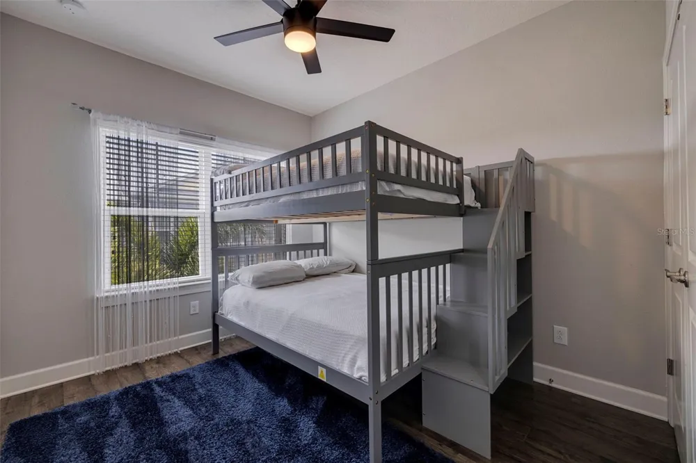 6064 MOORINGS DRIVE S St Petersburg, FL 33712