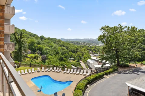 1131 Stringers Ridge Road