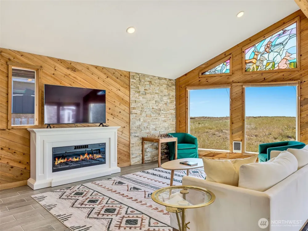 35405 F PLACE Ocean Park, WA 98640