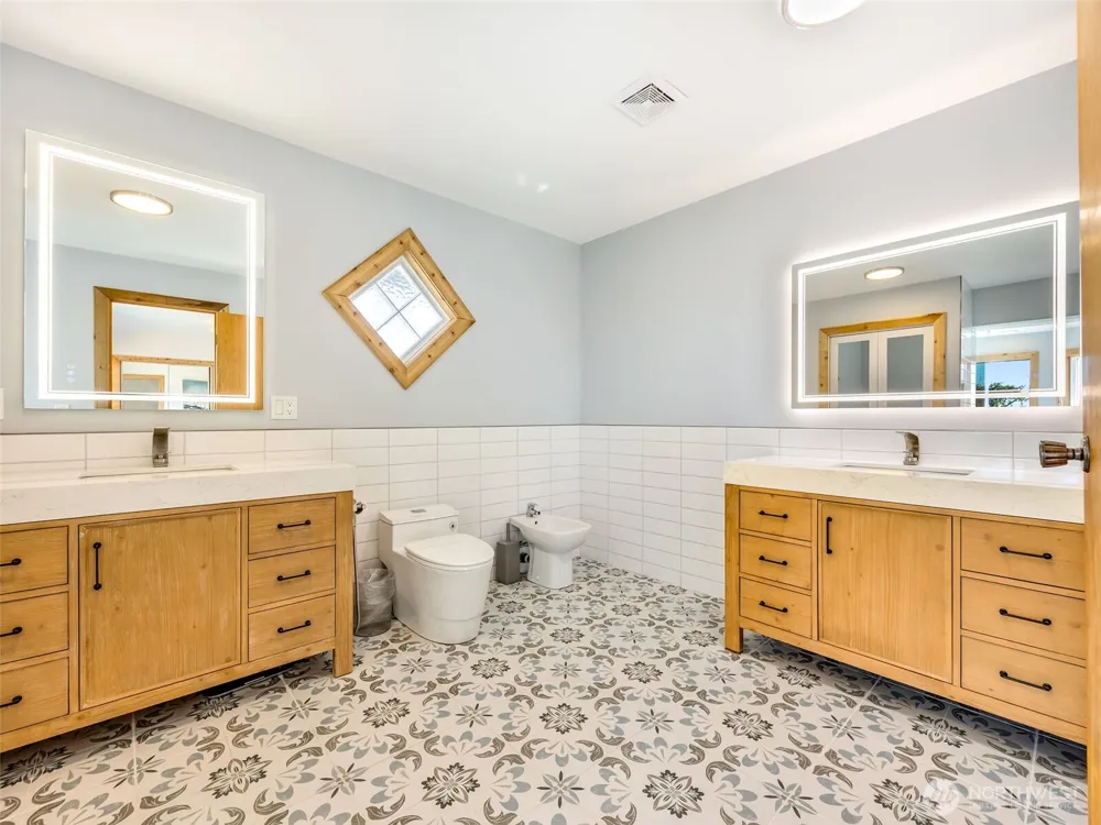 35405 F PLACE Ocean Park, WA 98640